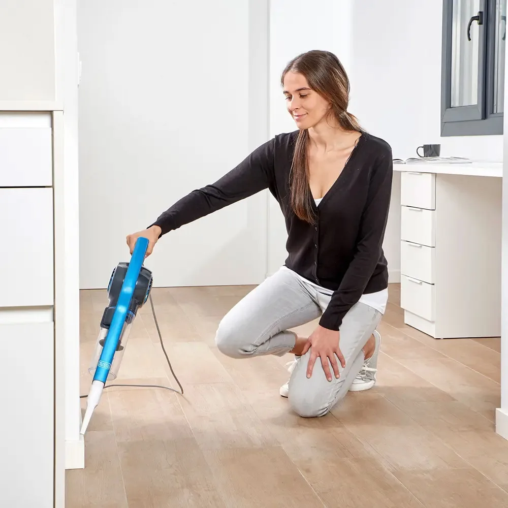 Ручной пылесос BLACK+DECKER BXVMS600E