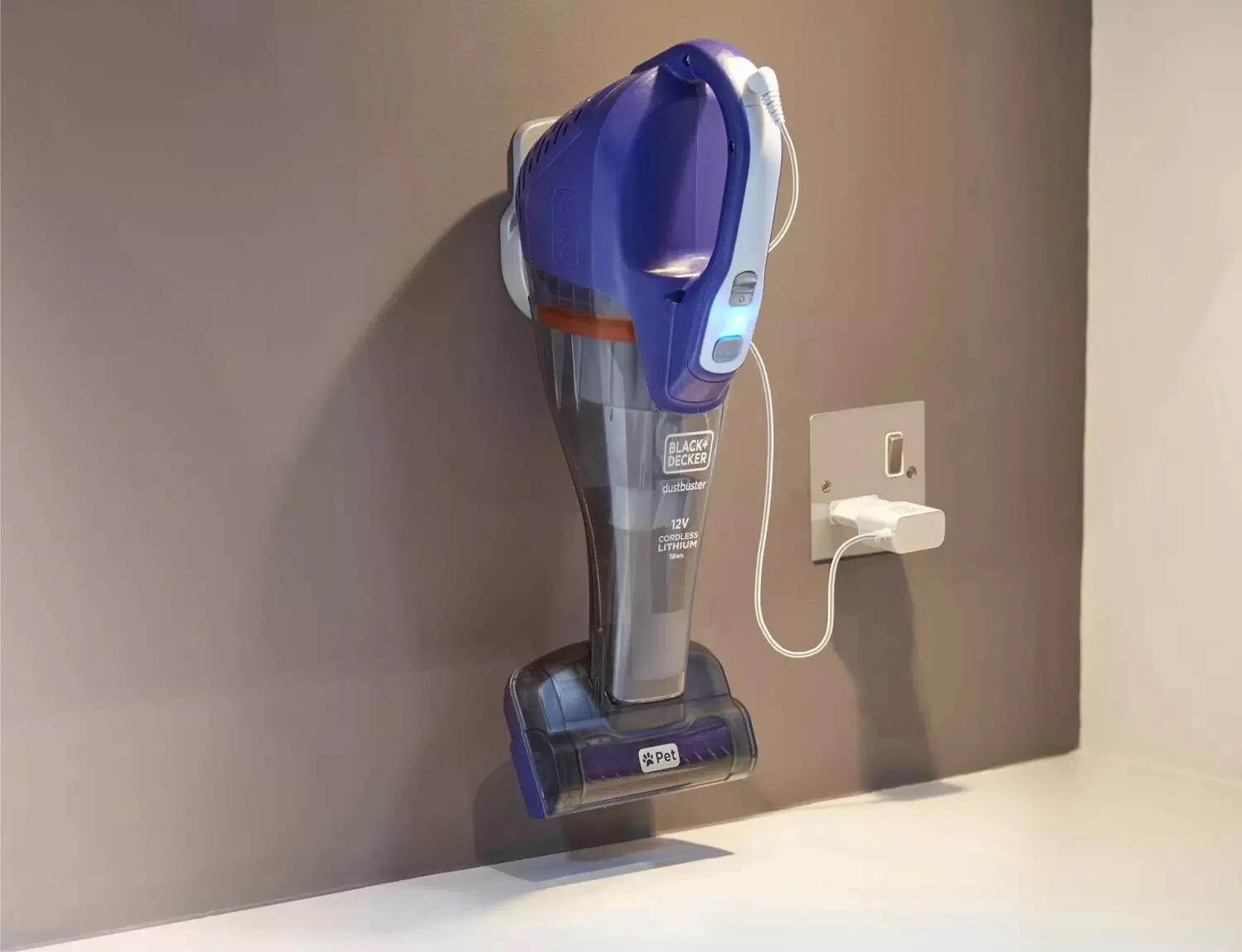 Ручний пилосос BLACK+DECKER DVB315JP