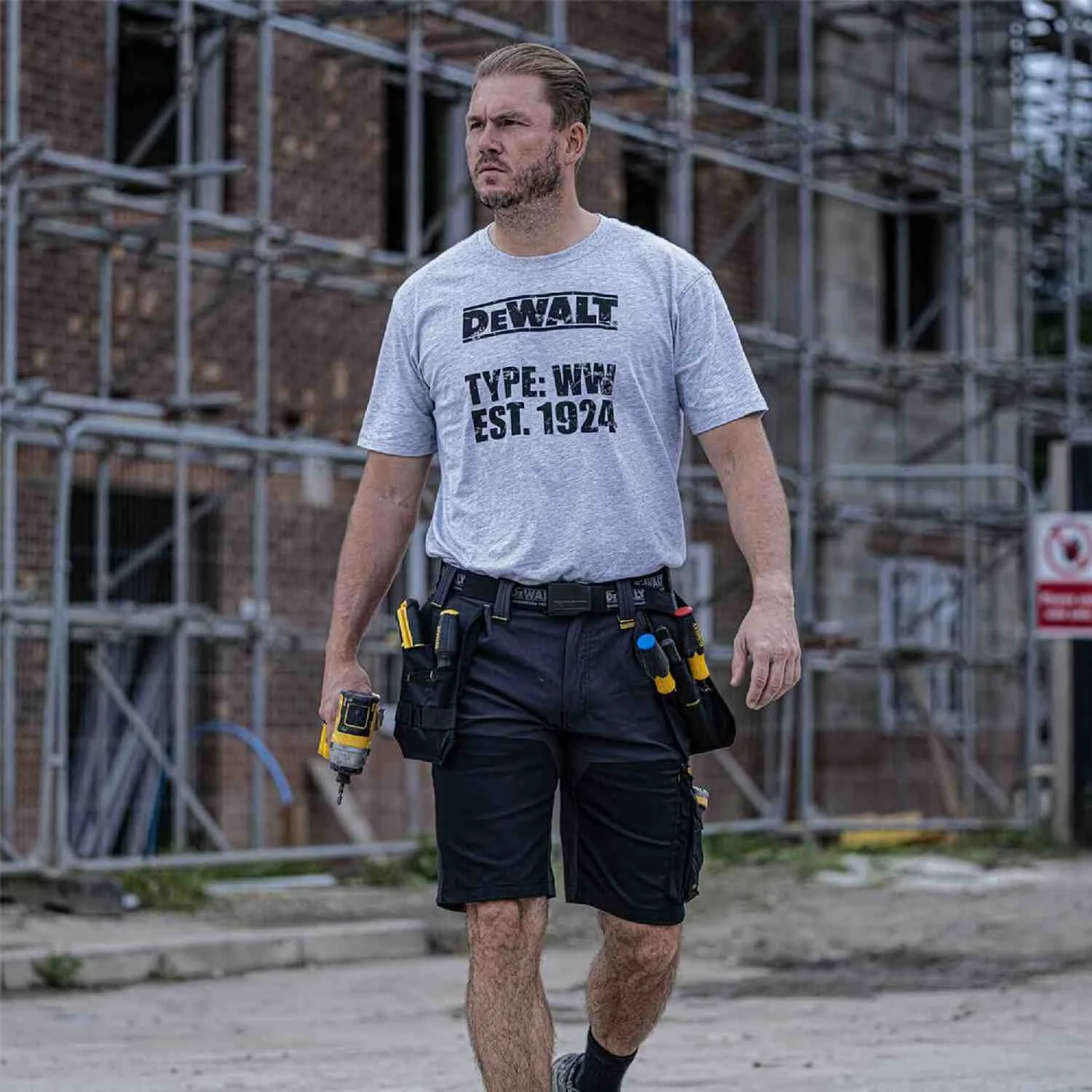 Шорты HAMDEN DeWALT DWC153-004-32