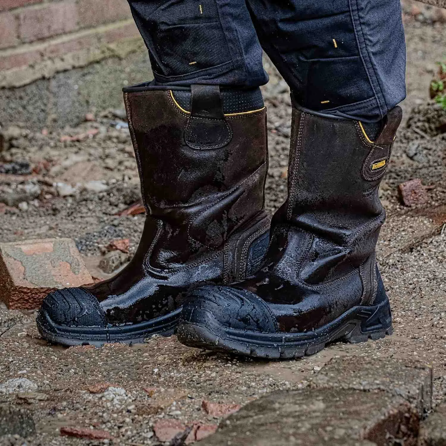 Рабочая обувь MILLINGTON DeWALT DWF50202-104-10
