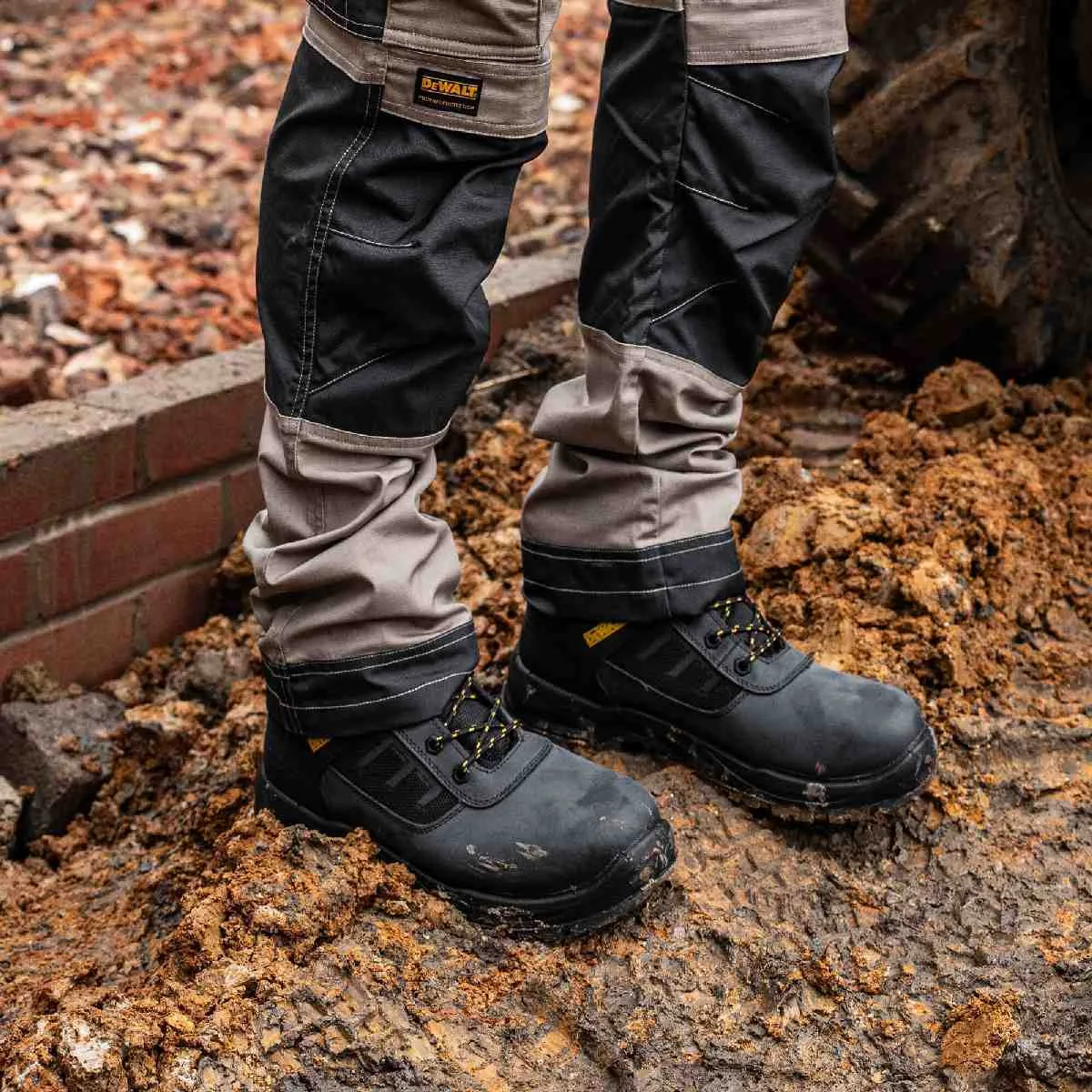 Рабочая обувь DOUGLAS DeWALT DWF50232-101-8