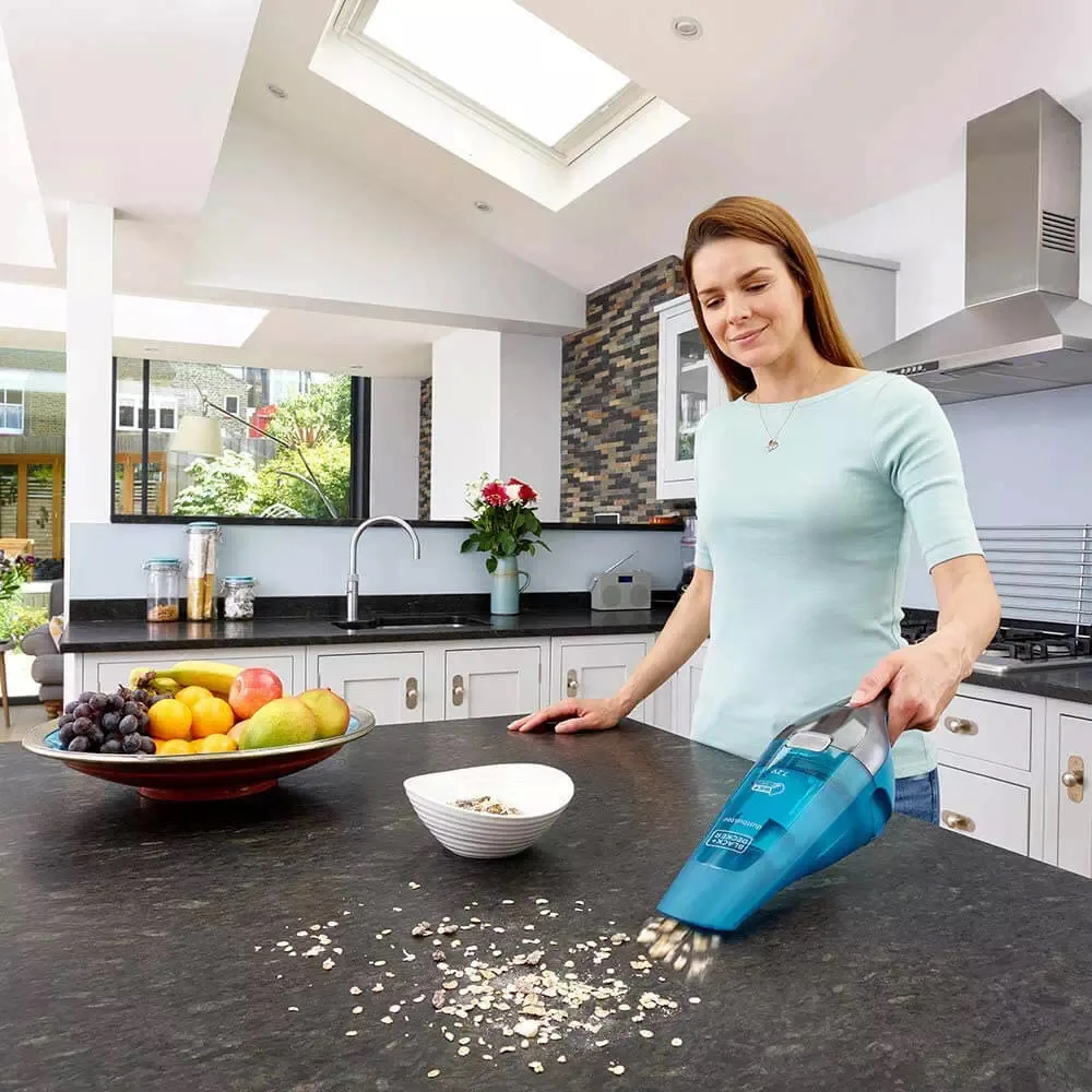 Ручной пылесос BLACK+DECKER WDC215WA